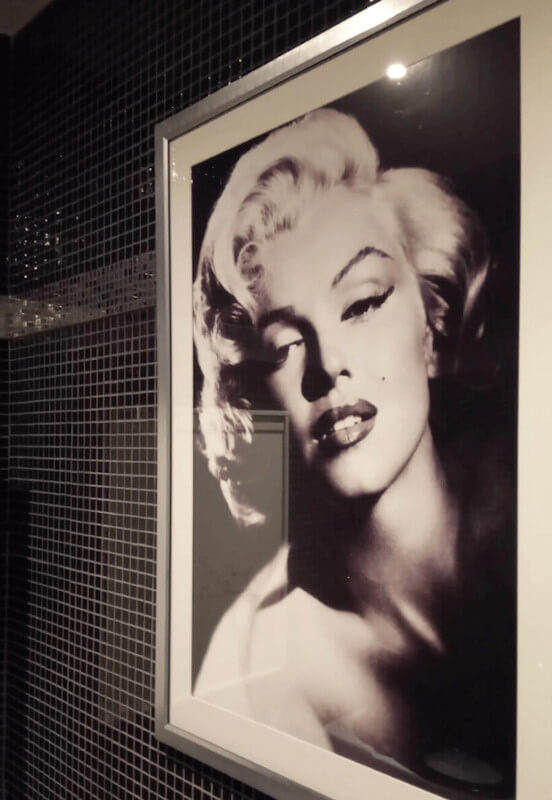 Marilyne Monroe lors d'une visite mystère
